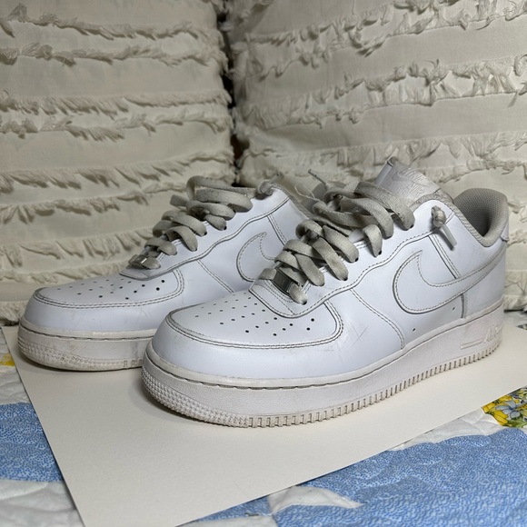Men’s Nike Air Force 1’s - Picture 7 of 8